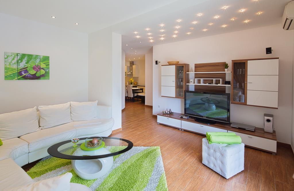 Montelux Apartments Budva Bilik gambar