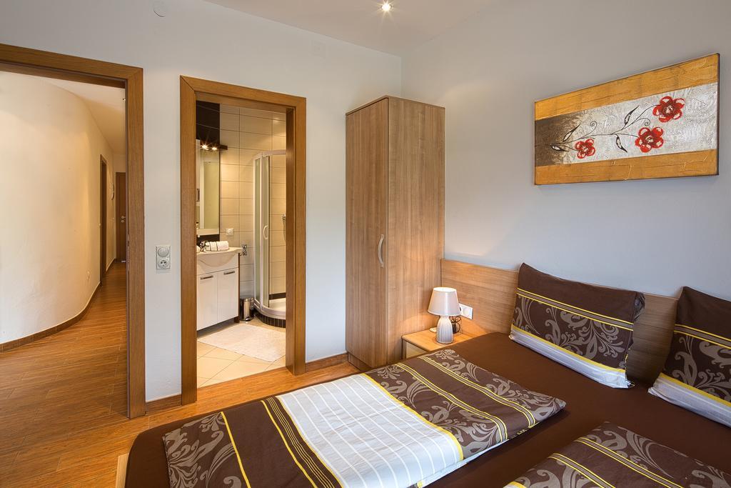 Montelux Apartments Budva Bilik gambar