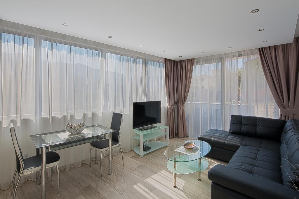Montelux Apartments Budva Luaran gambar