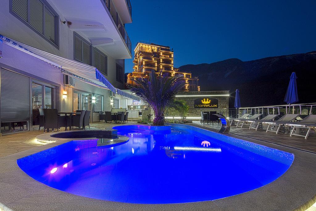 Montelux Apartments Budva Luaran gambar