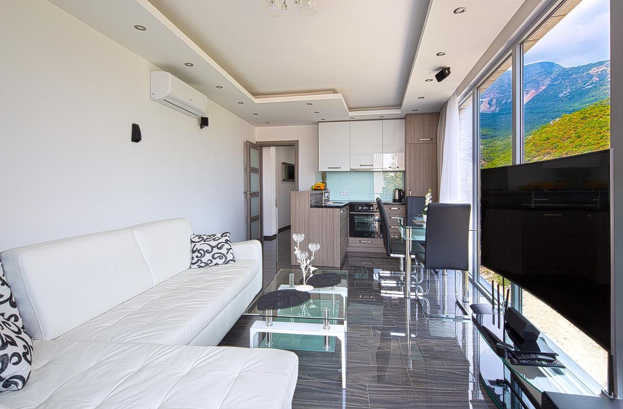 Montelux Apartments Budva Luaran gambar