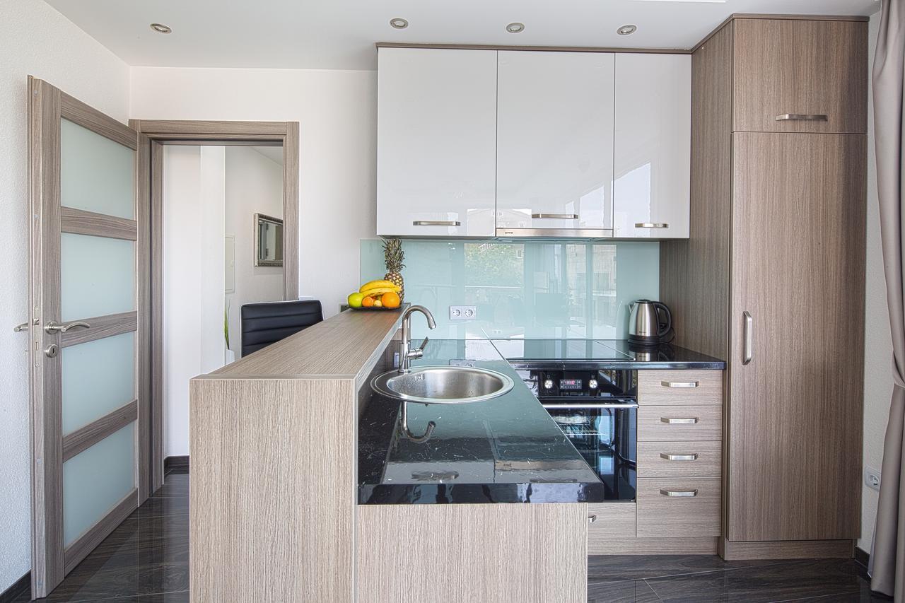 Montelux Apartments Budva Luaran gambar