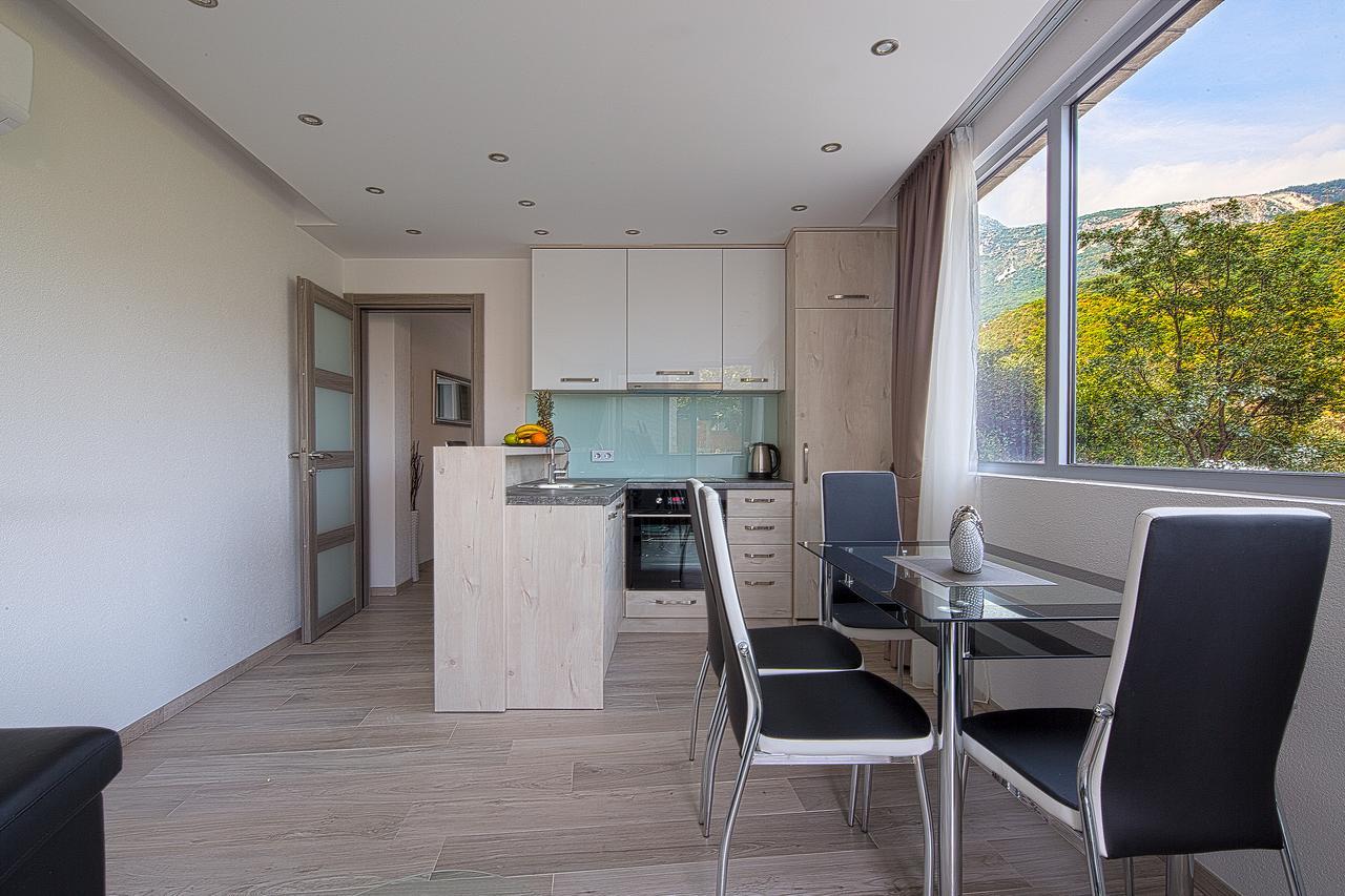 Montelux Apartments Budva Luaran gambar