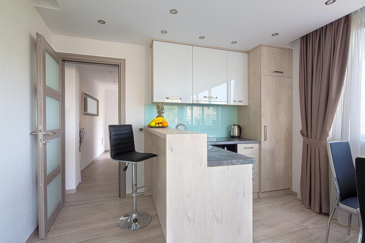 Montelux Apartments Budva Luaran gambar