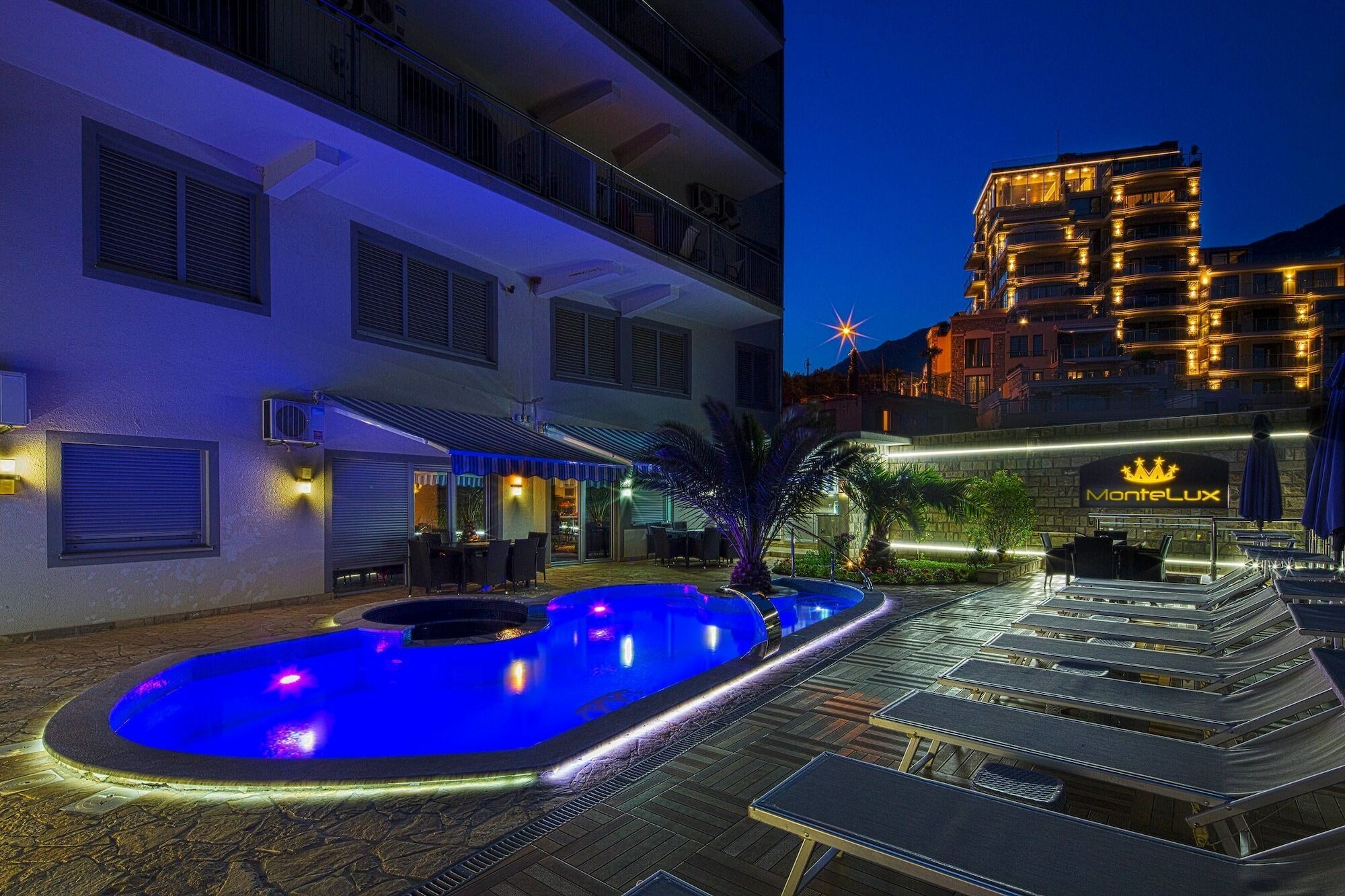 Montelux Apartments Budva Luaran gambar